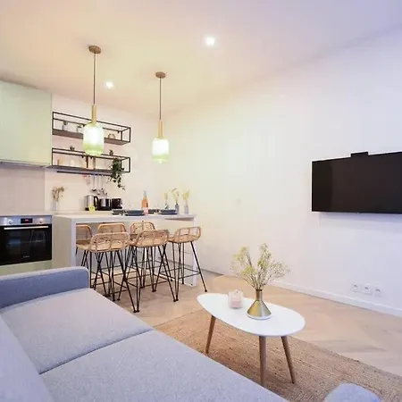 Bel Pour 6 Personnes Proche Champs Elysees Apartment Paris